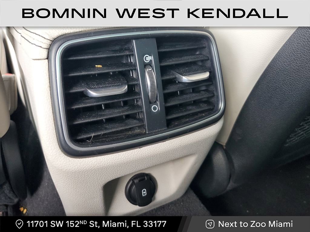 Used 2021 Genesis G70 2.0T w/ Elite Package image 16