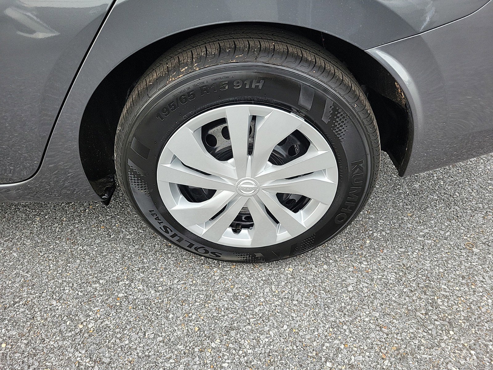 New 2025 Nissan Versa S FWD image 8