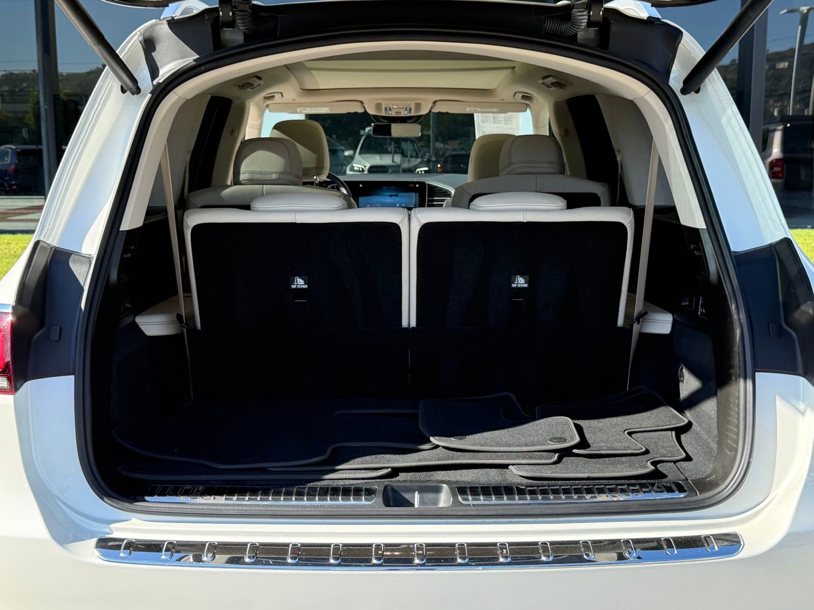 Used 2022 Mercedes-Benz GLS 450 4MATIC image 17