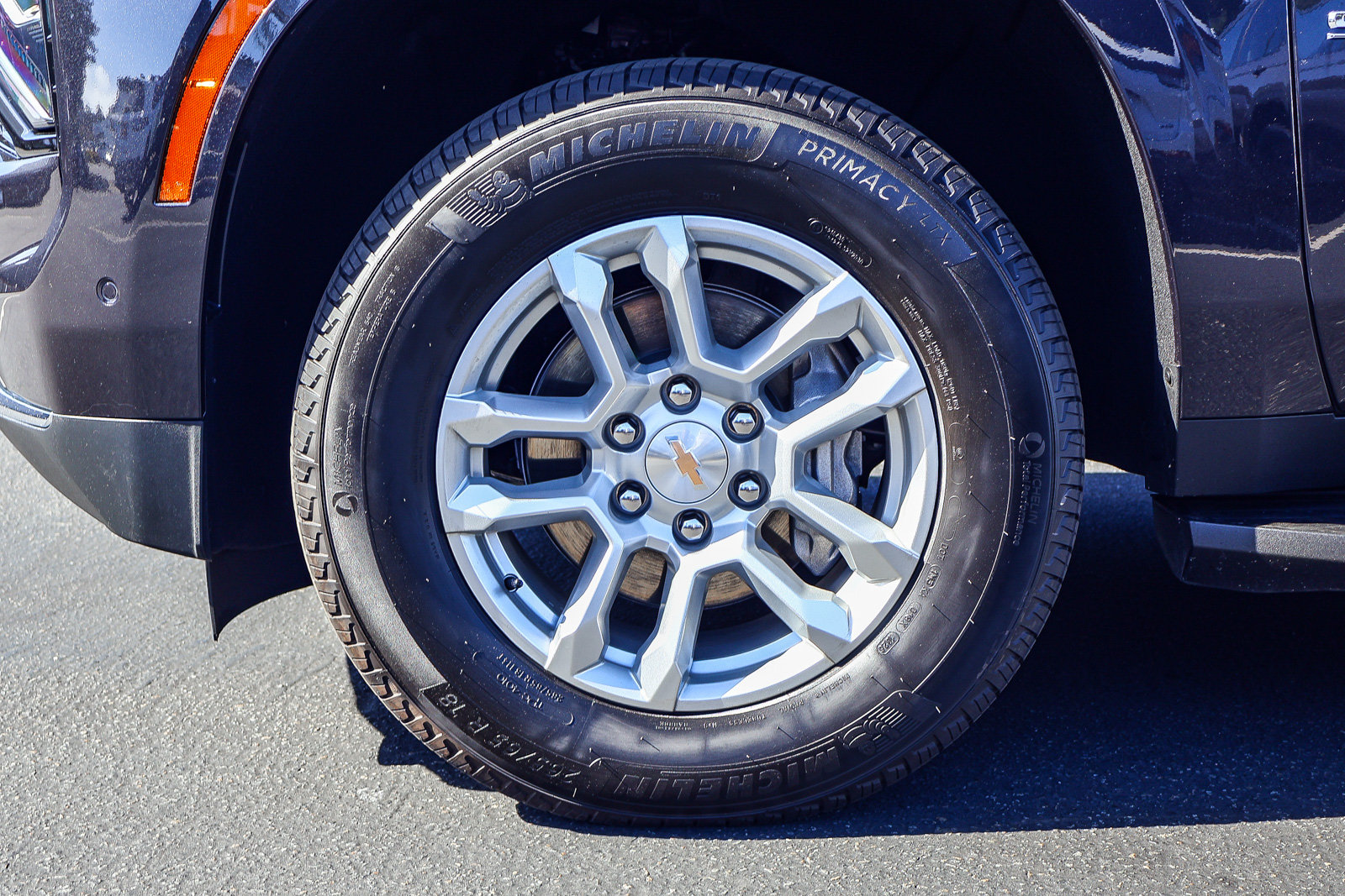 Used 2026 Chevrolet Suburban LT AWD/4WD image 18