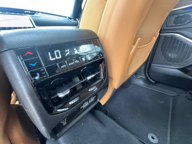 Used 2025 Jeep Grand Cherokee L Summit w/ Obsidian Package AWD/4WD image 31
