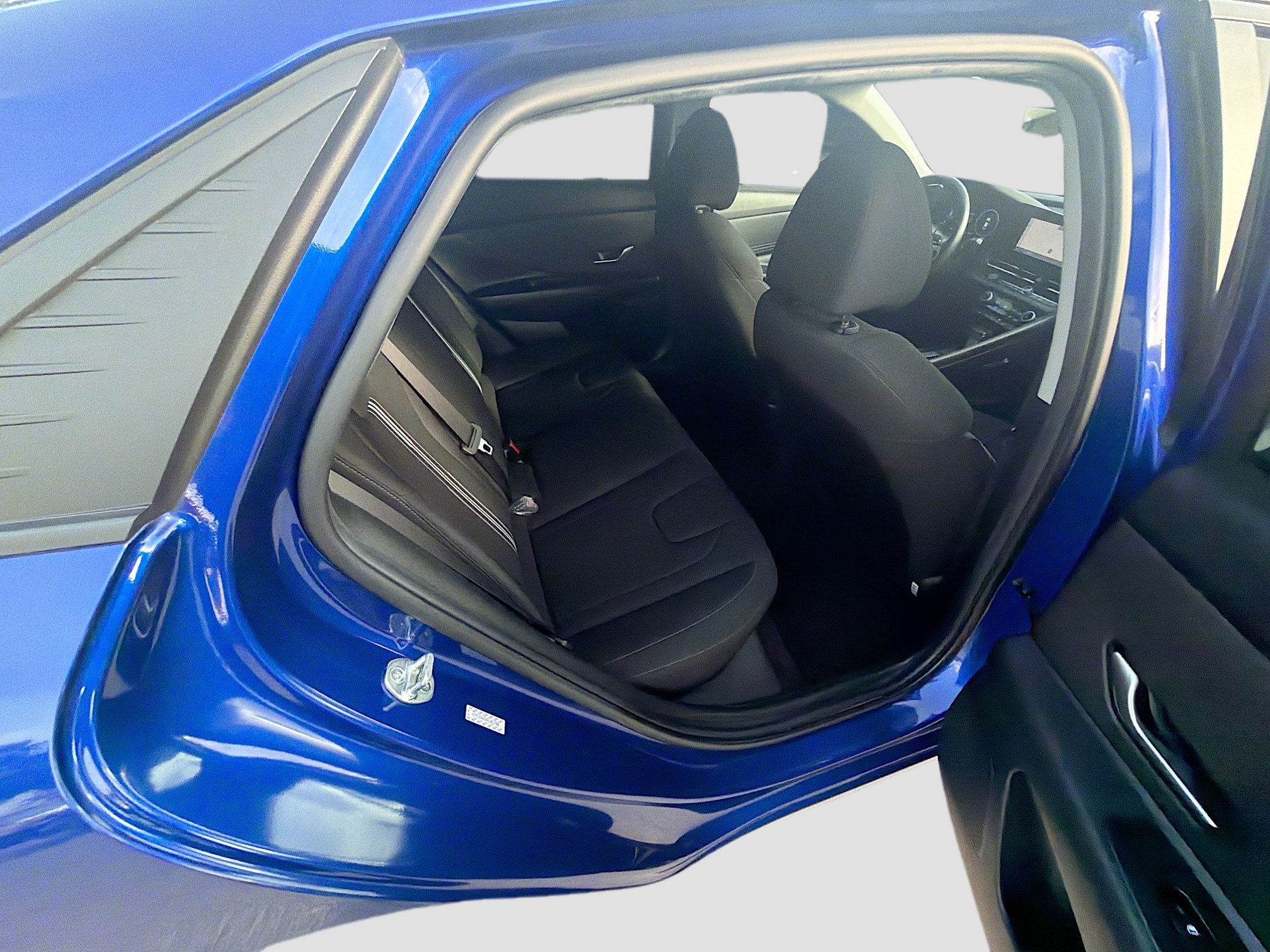 Used 2023 Hyundai Elantra SEL w/ Convenience Package FWD image 26