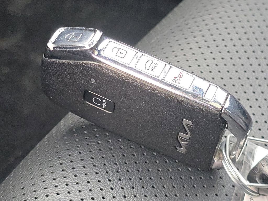Used 2023 Kia K5 GT image 34