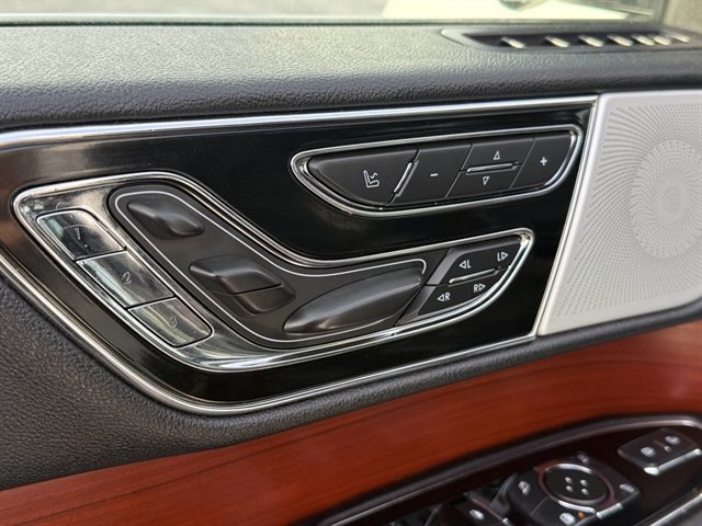 Used 2020 Lincoln Navigator Reserve w/ Luxury Package image 7