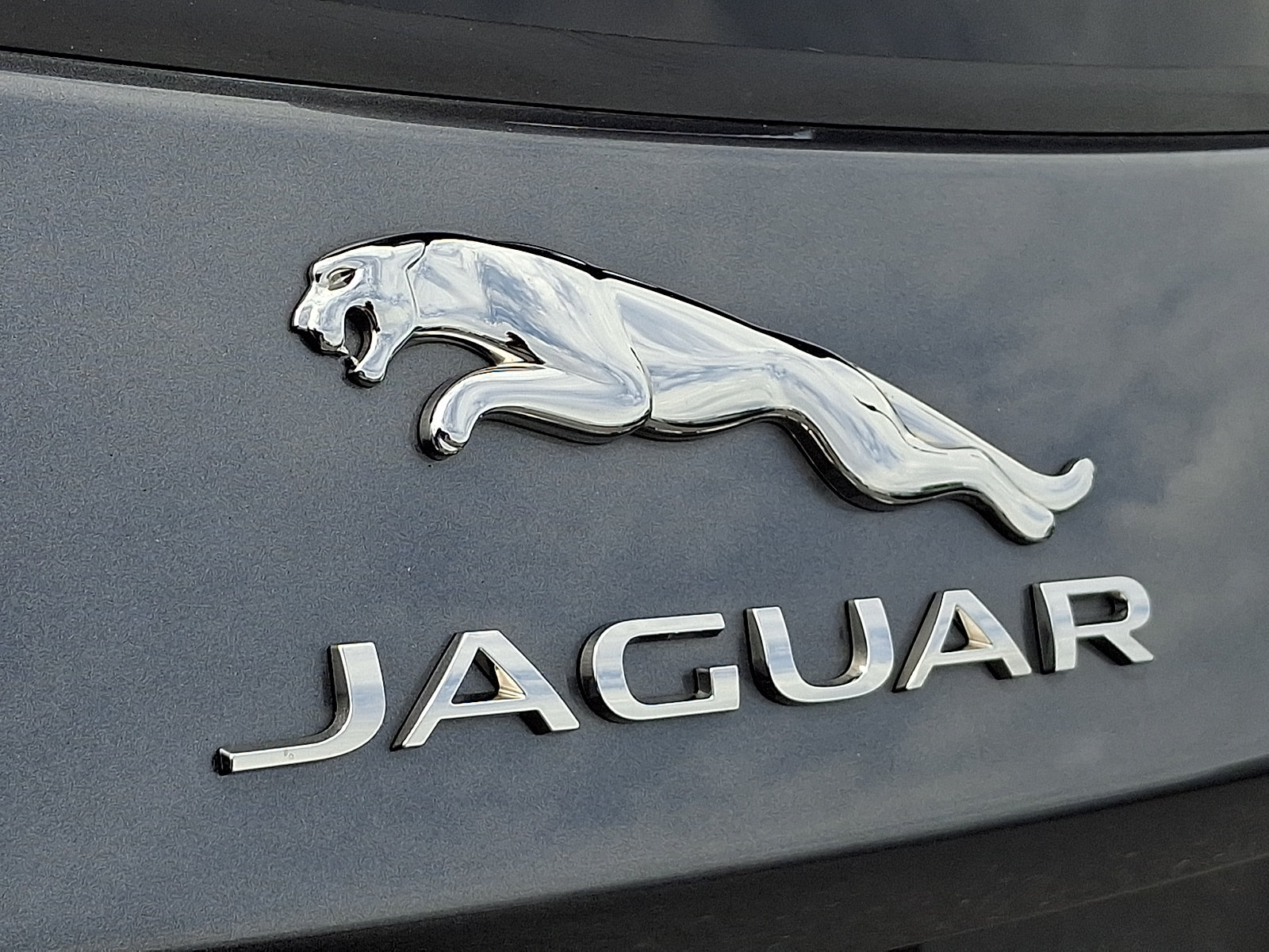 Used 2020 Jaguar E-PACE SE AWD/4WD image 30