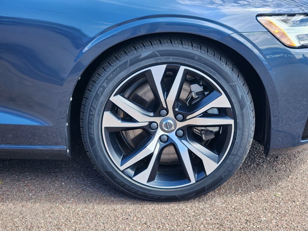 Used 2021 Volvo S60 T8 R-Design AWD/4WD image 30
