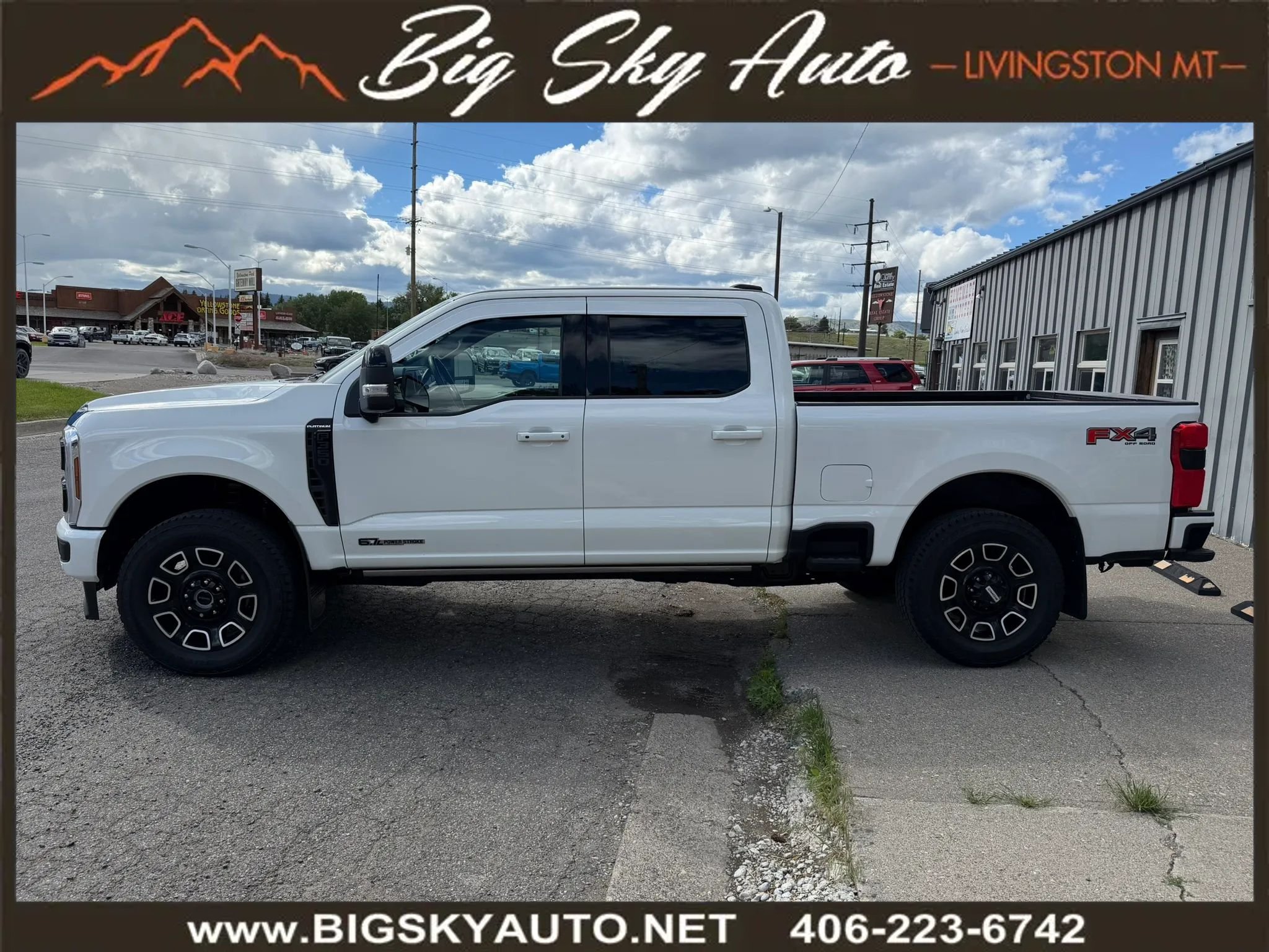 Used 2025 Ford F350 Platinum AWD/4WD image 4