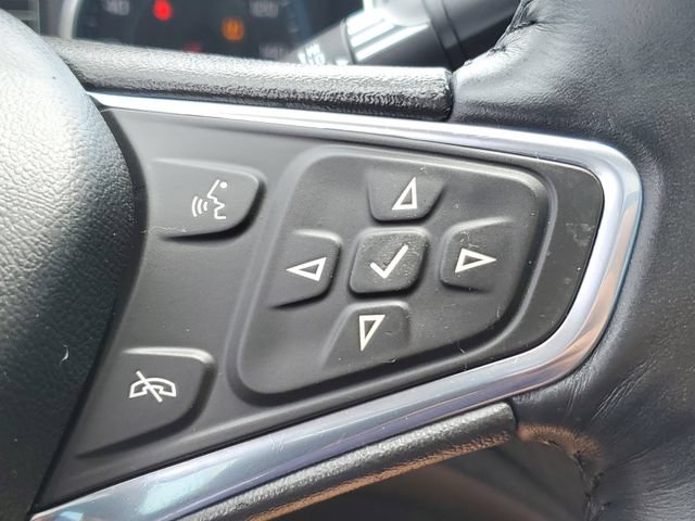 Used 2016 Chevrolet Malibu LT FWD image 15
