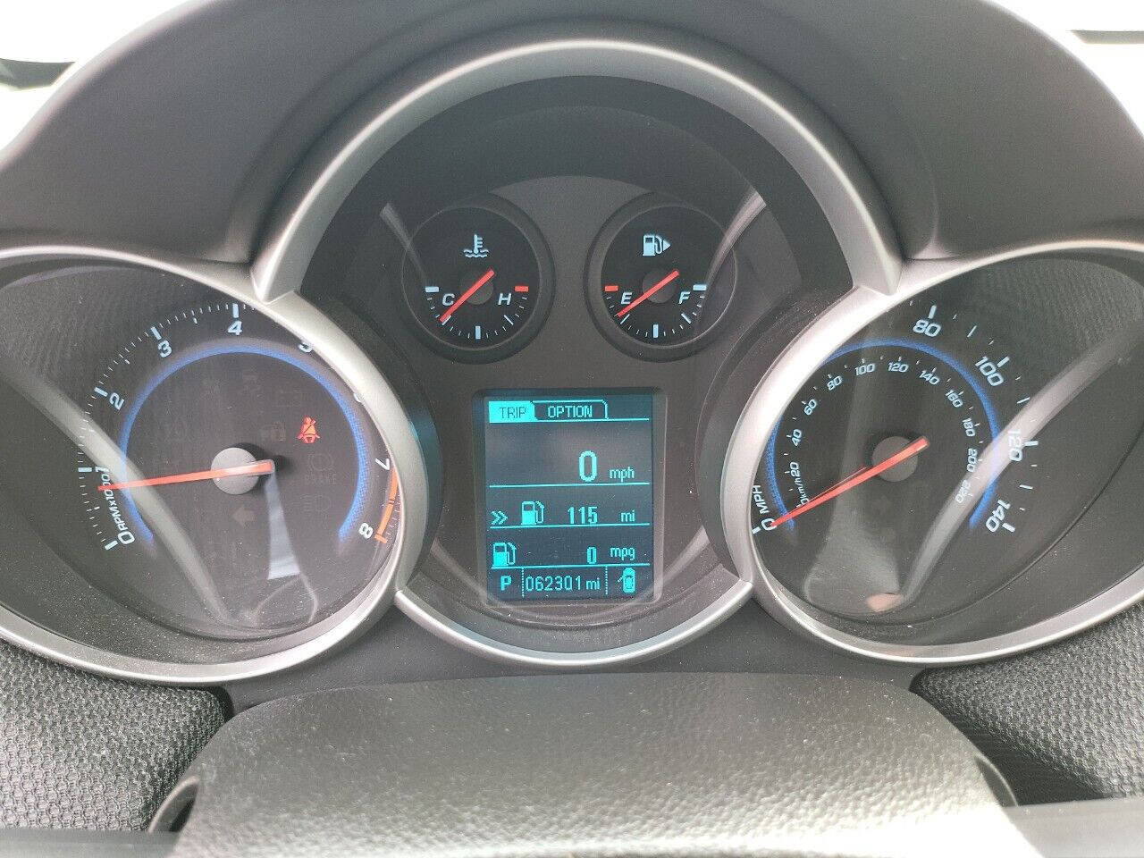 Used 2014 Chevrolet Cruze LT image 16