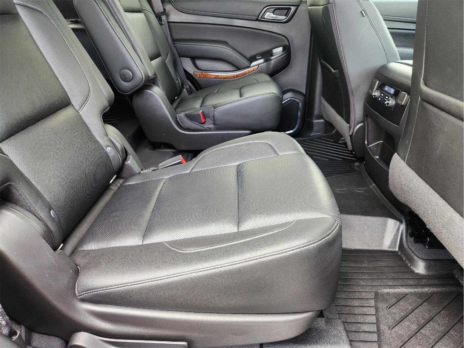 Used 2019 Chevrolet Tahoe Premier w/ RST 6.2L Performance Edition RWD image 33