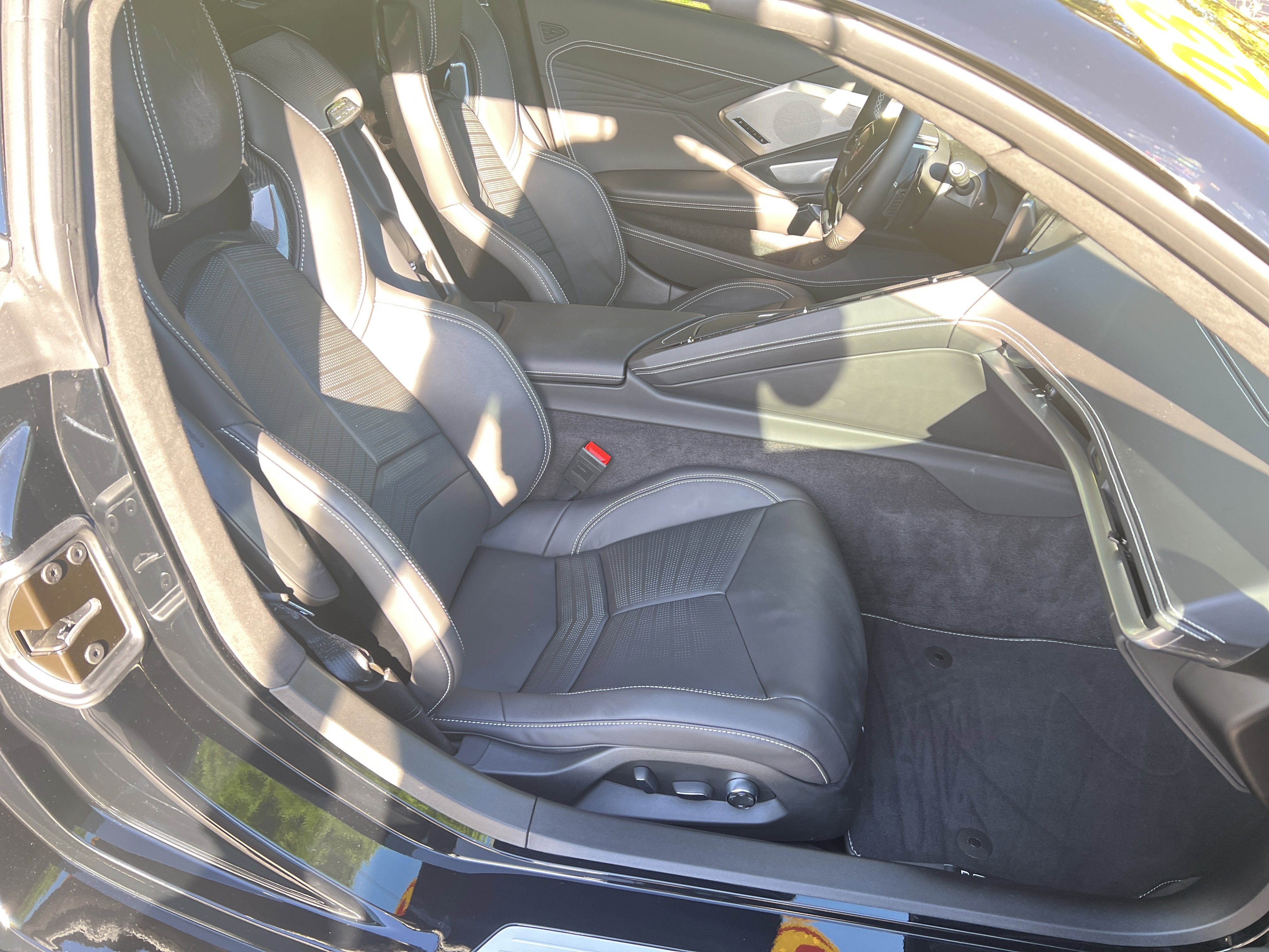 Used 2023 Chevrolet Corvette Z06 image 32