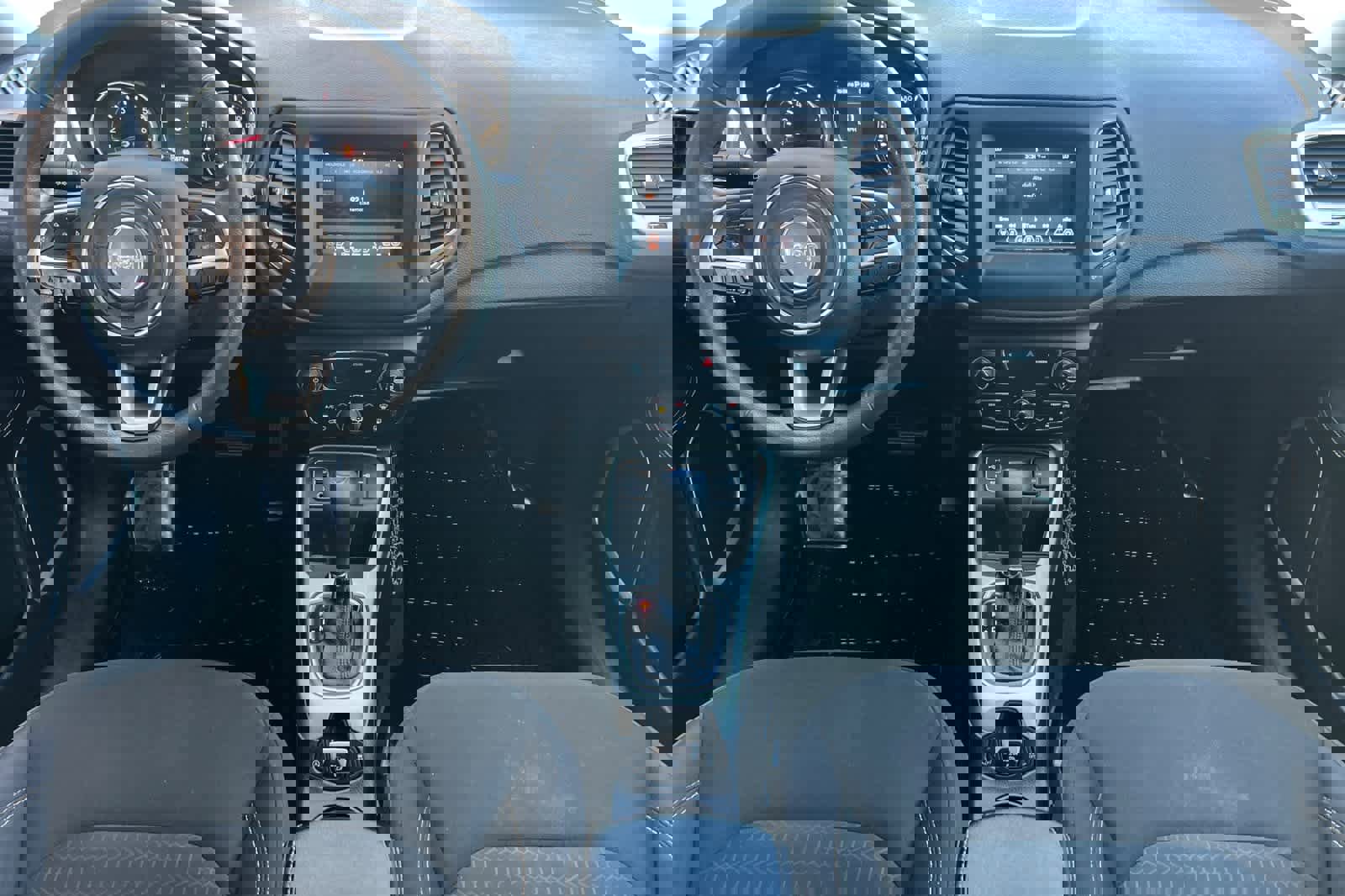 Used 2021 Jeep Compass Sport image 4