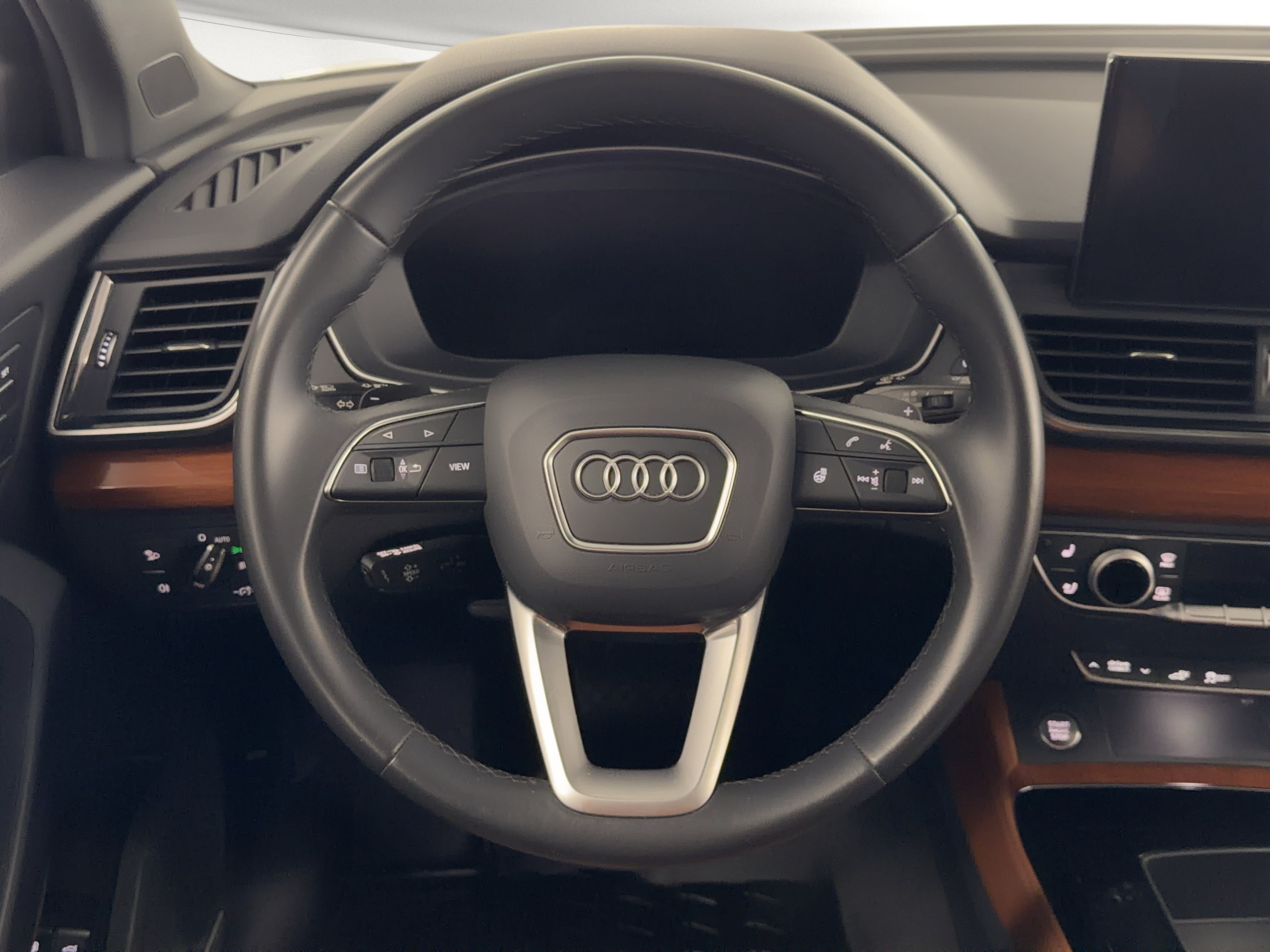 Certified 2023 Audi Q5 e Premium Plus w/ Premium Plus Package AWD/4WD image 20