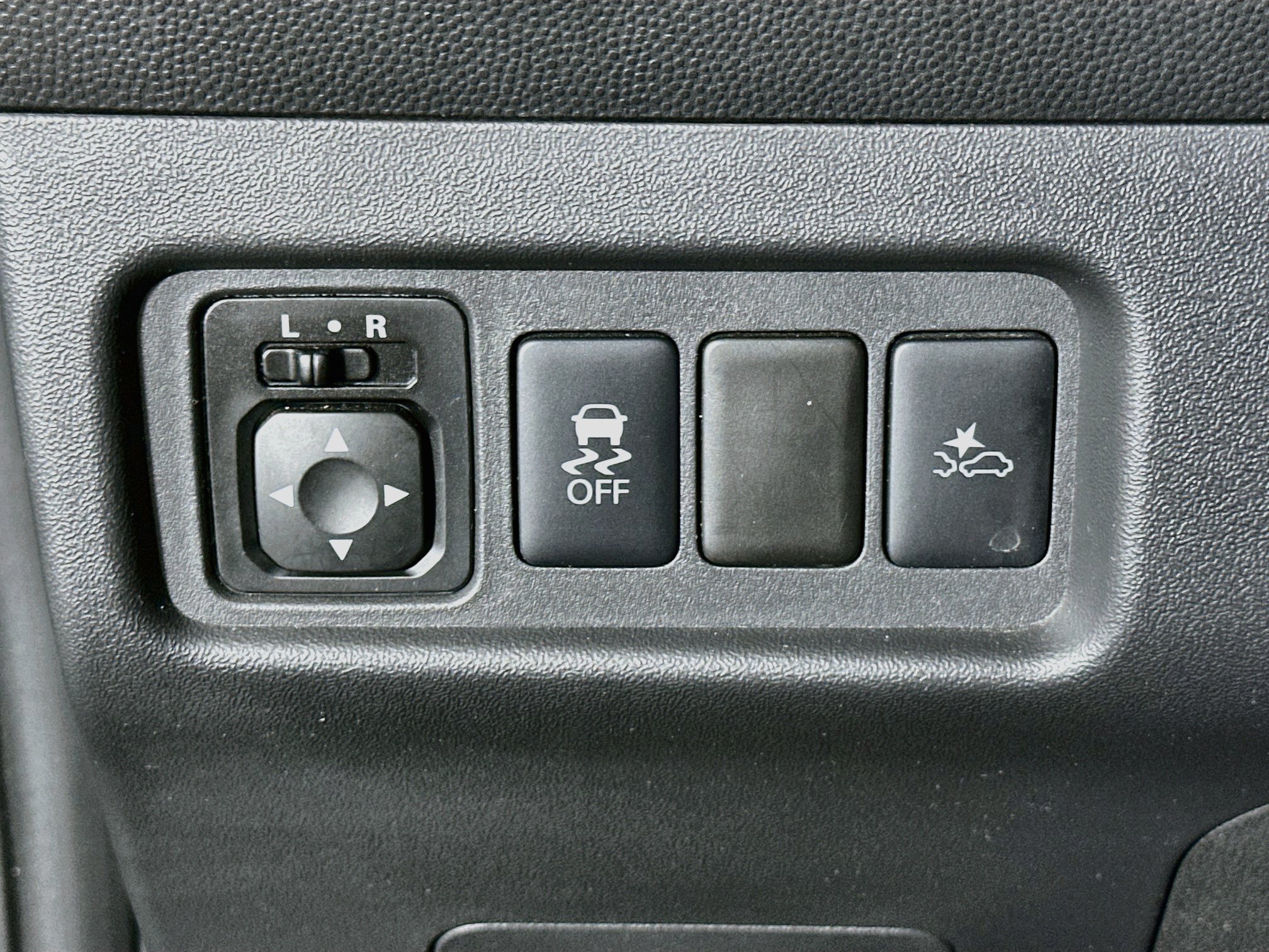 Used 2024 Mitsubishi Mirage ES FWD image 16
