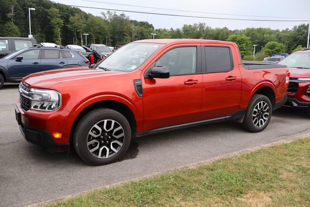 Used 2024 Ford Maverick Lariat FWD image 2