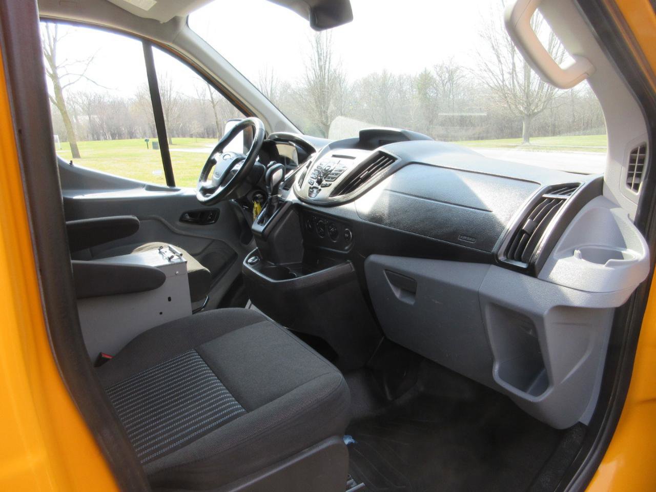 Used 2017 Ford Transit 250 130 Low Roof RWD image 39