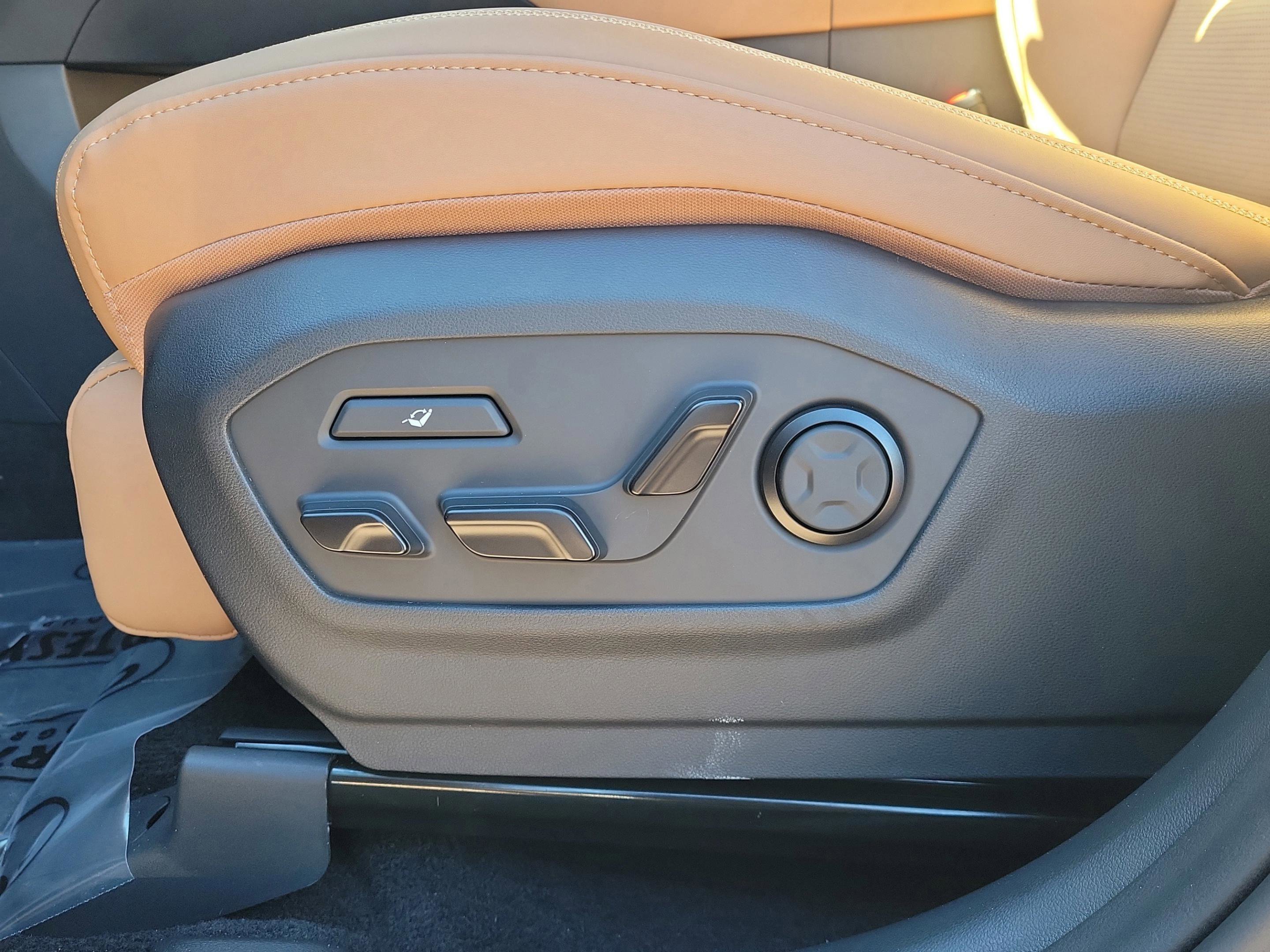 New 2026 Hyundai Santa Fe Calligraphy image 8