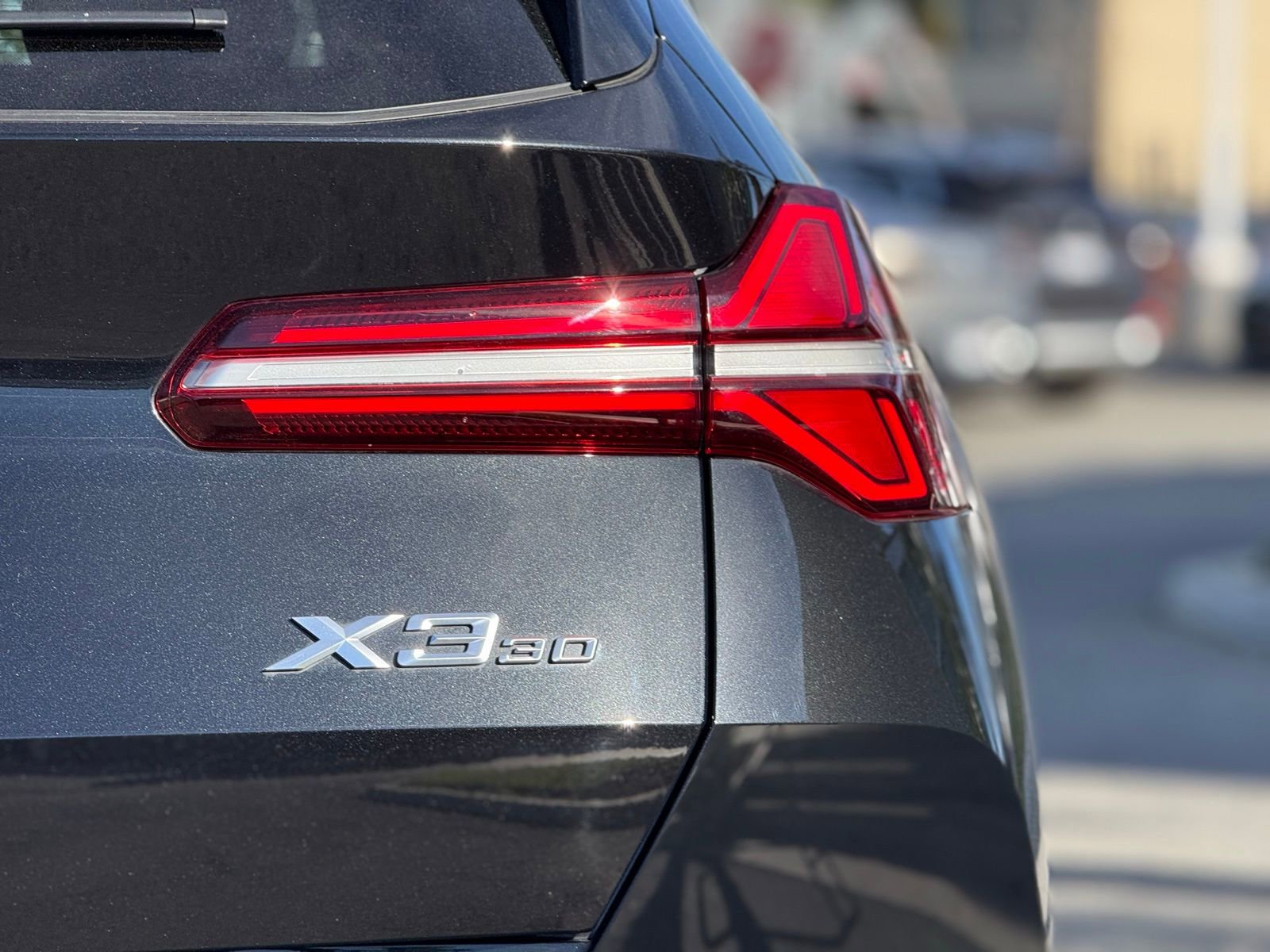 Used 2025 BMW X3 xDrive30i w/ Convenience Package image 16