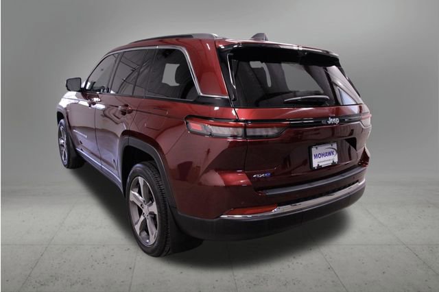 Used 2024 Jeep Grand Cherokee Limited 4xe w/ Luxury Tech Group II image 3