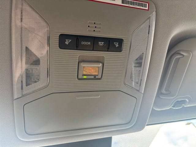 Used 2021 Toyota RAV4 XLE FWD image 14