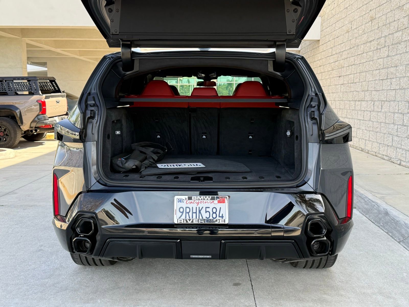 Used 2025 BMW XM Base image 17