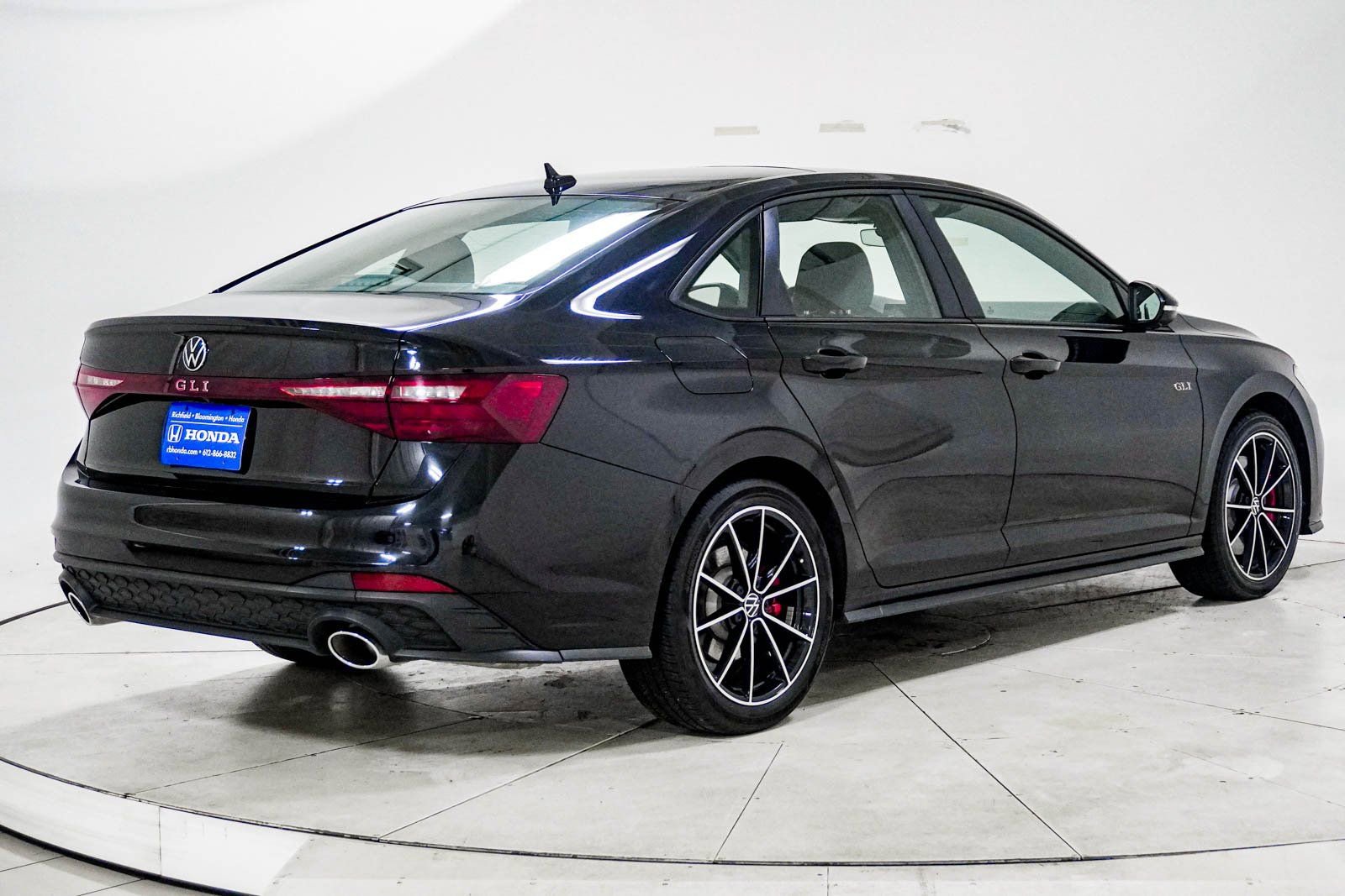 Used 2025 Volkswagen Jetta GLI Autobahn FWD image 10