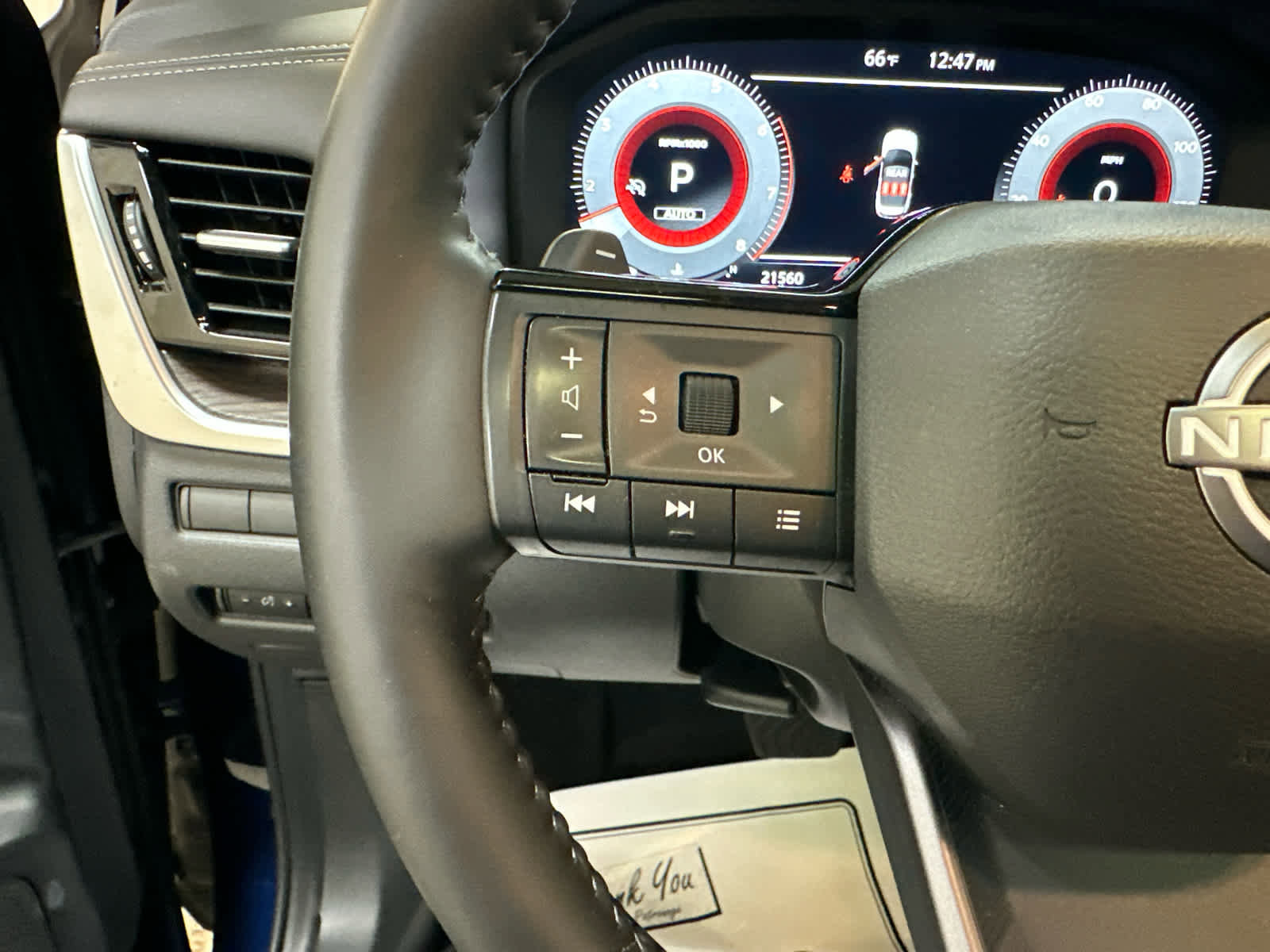 Certified 2025 Nissan Rogue Platinum image 21