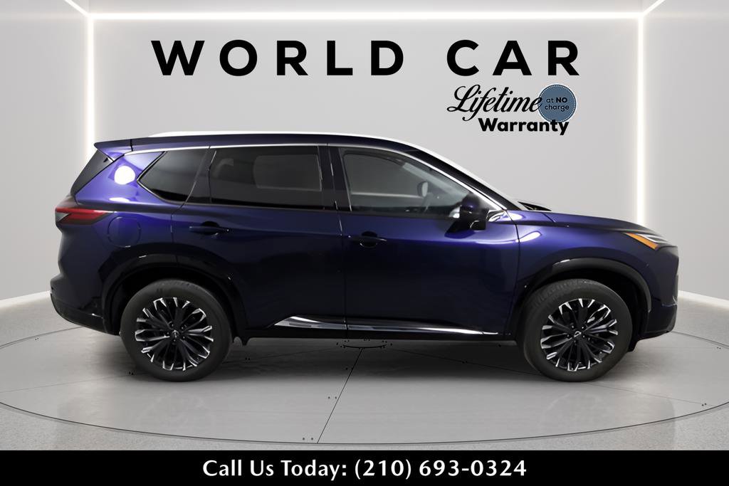Used 2024 Nissan Rogue Platinum w/ Platinum Premium Package image 8