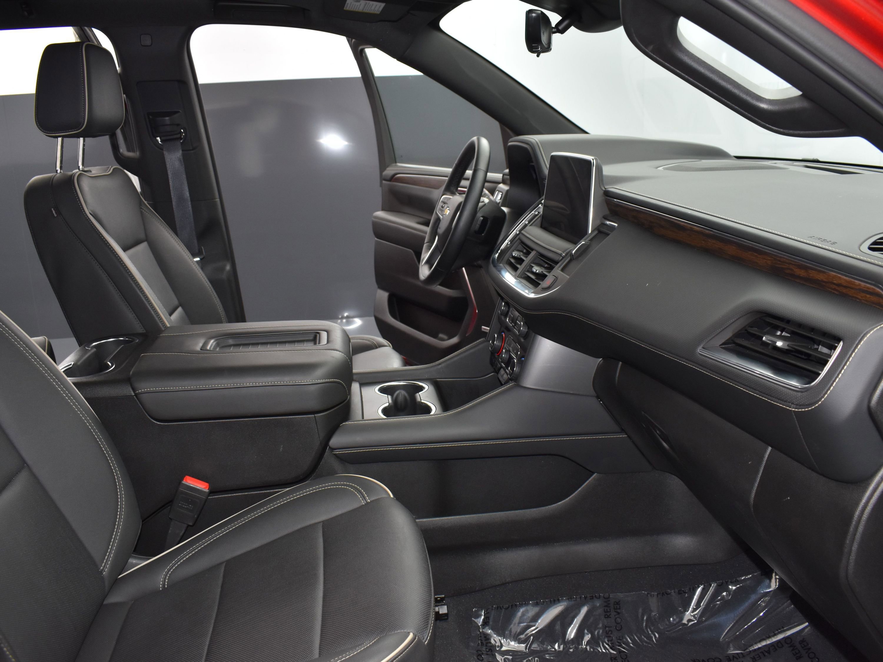 Certified 2024 Chevrolet Suburban Premier w/ Premium Package image 21