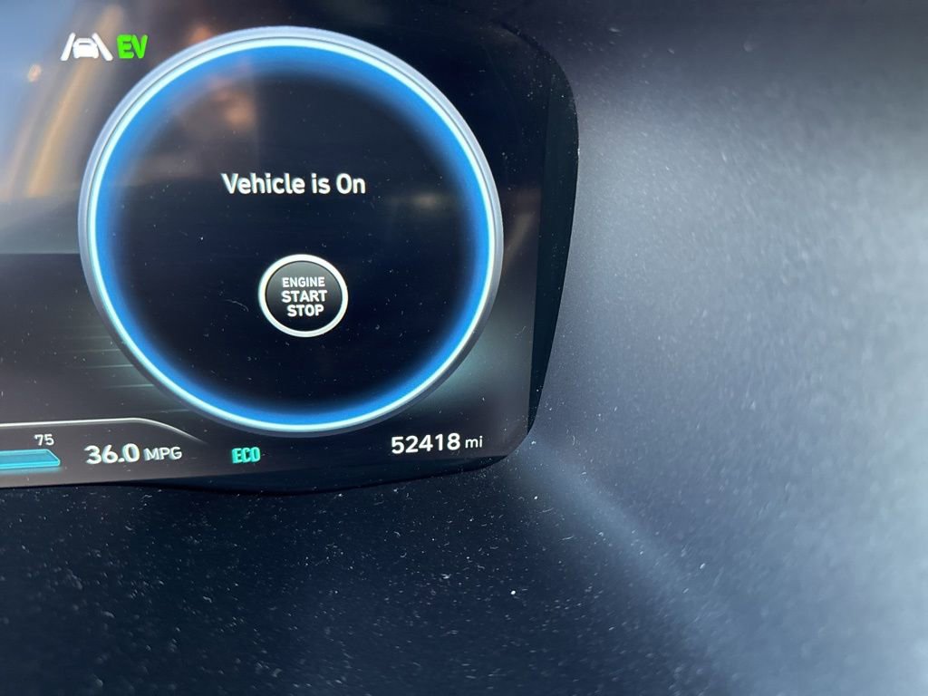 Used 2023 Hyundai Santa Fe SEL Premium image 8