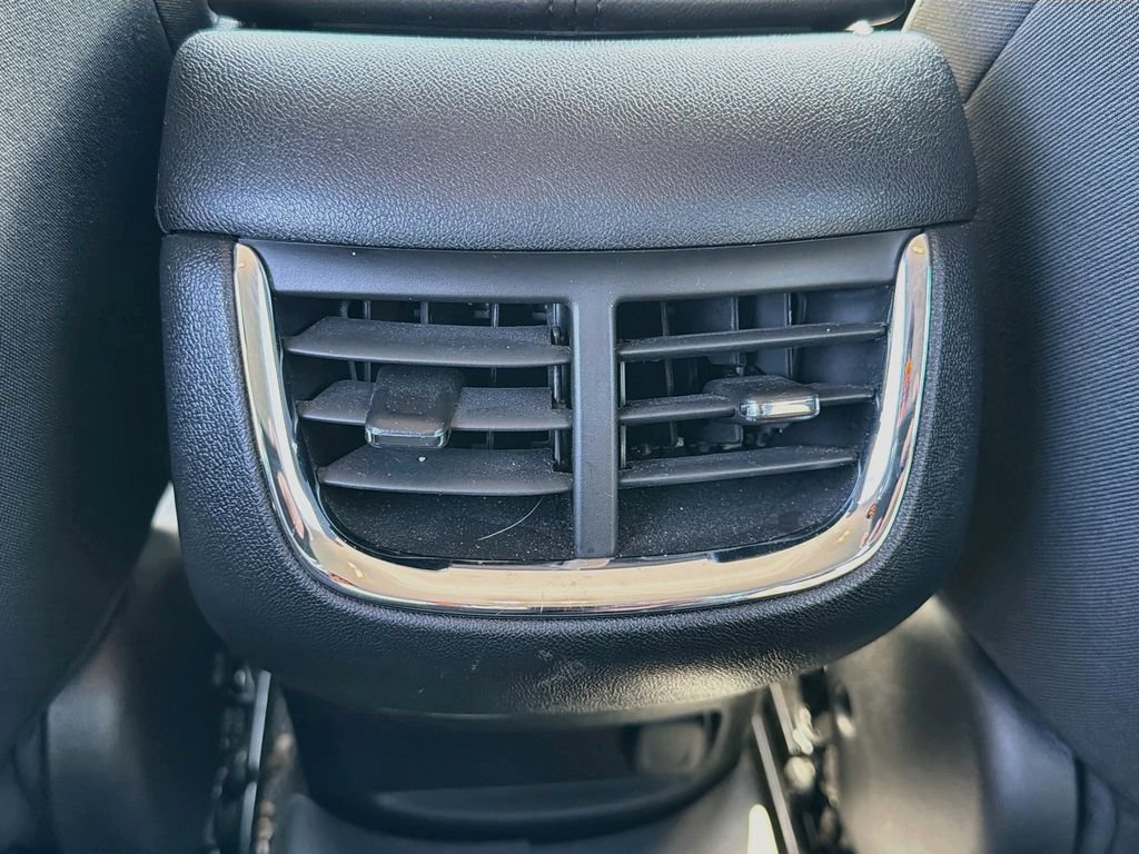 Used 2021 Chevrolet Malibu LT FWD image 27