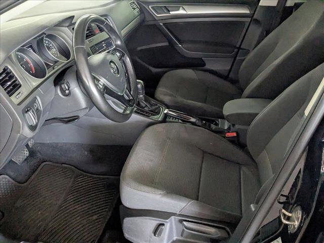 Used 2017 Volkswagen Golf S FWD image 10