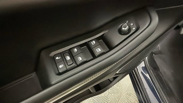 Used 2023 Jeep Grand Cherokee 30th Anniversary AWD/4WD image 11