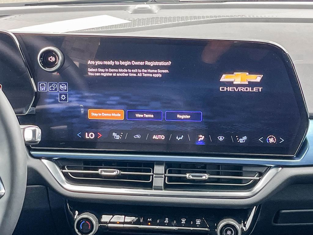 New 2026 Chevrolet Equinox EV LT image 13