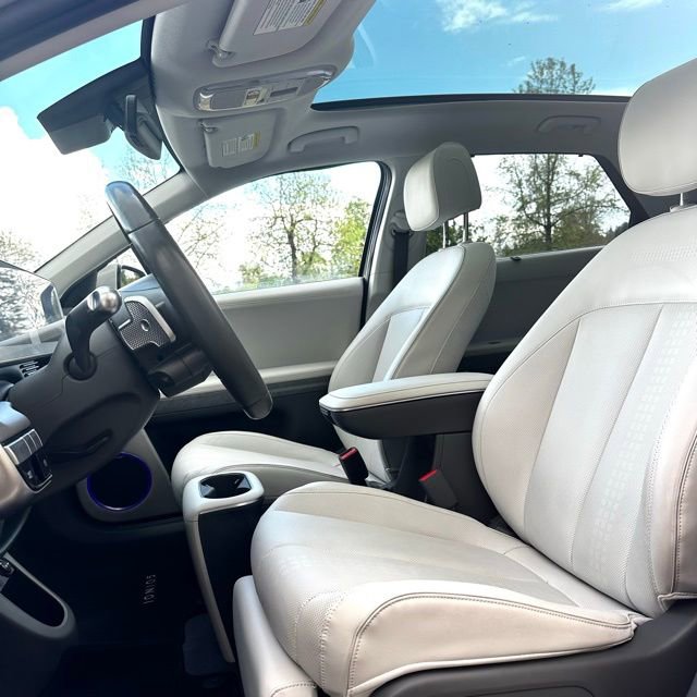 Certified 2023 Hyundai Ioniq 5 Limited AWD/4WD image 9