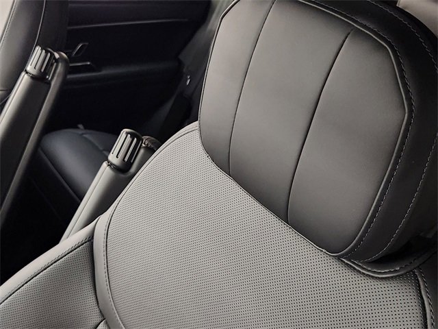 New 2026 Land Rover Range Rover SE image 14