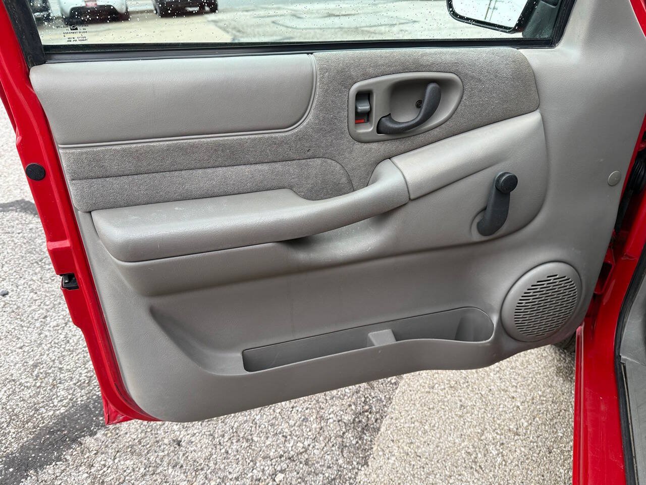 Used 2000 GMC Sonoma SLS w/ SLS Super Spec Pkg 2 RWD image 11