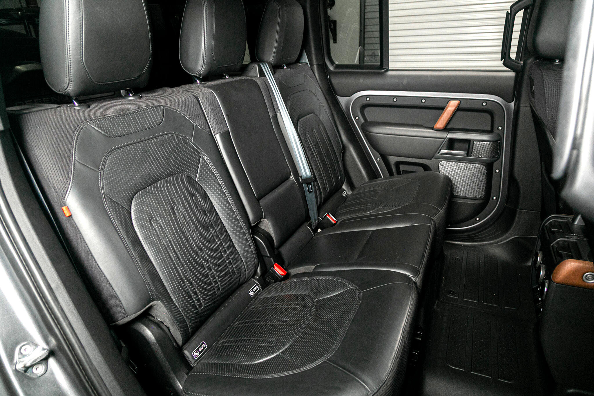 Used 2020 Land Rover Defender 110 X image 24