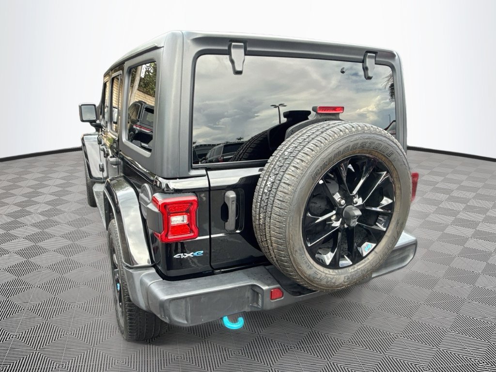Certified 2023 Jeep Wrangler Unlimited Sahara AWD/4WD image 8