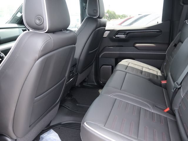 New 2026 GMC Sierra 1500 AT4X w/ LPO, Black Badging Package AWD/4WD image 13