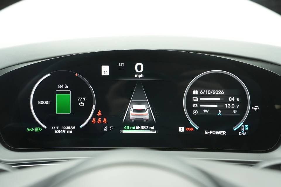 Certified 2025 Porsche Cayenne E-Hybrid AWD/4WD image 14