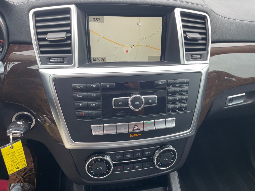 Used 2016 Mercedes-Benz GL 450 4MATIC image 16