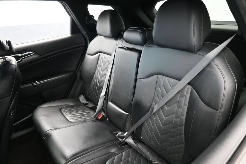 Used 2023 Kia Sportage X-Line w/ X-Line Premium Package AWD/4WD image 39