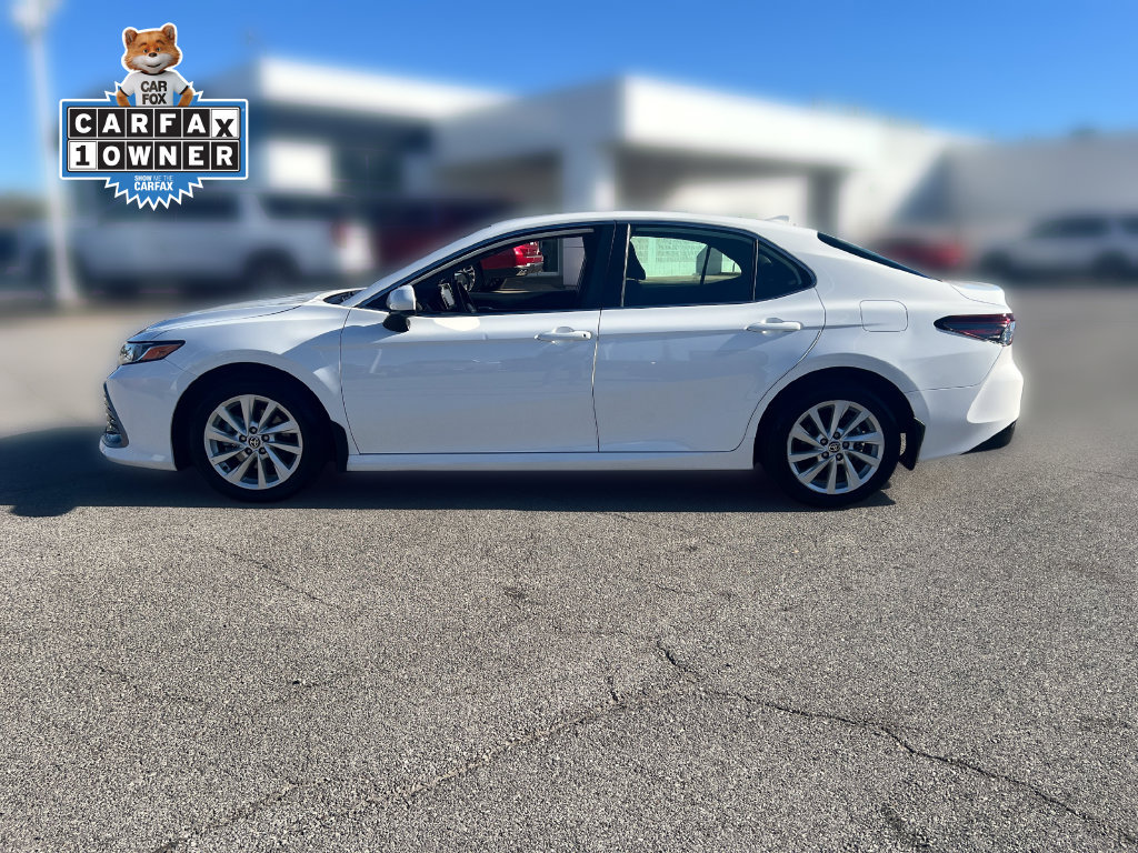 Used 2024 Toyota Camry LE AWD/4WD image 2