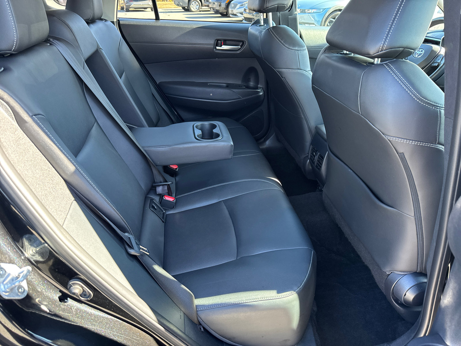 Used 2023 Toyota Corolla Cross XLE image 15