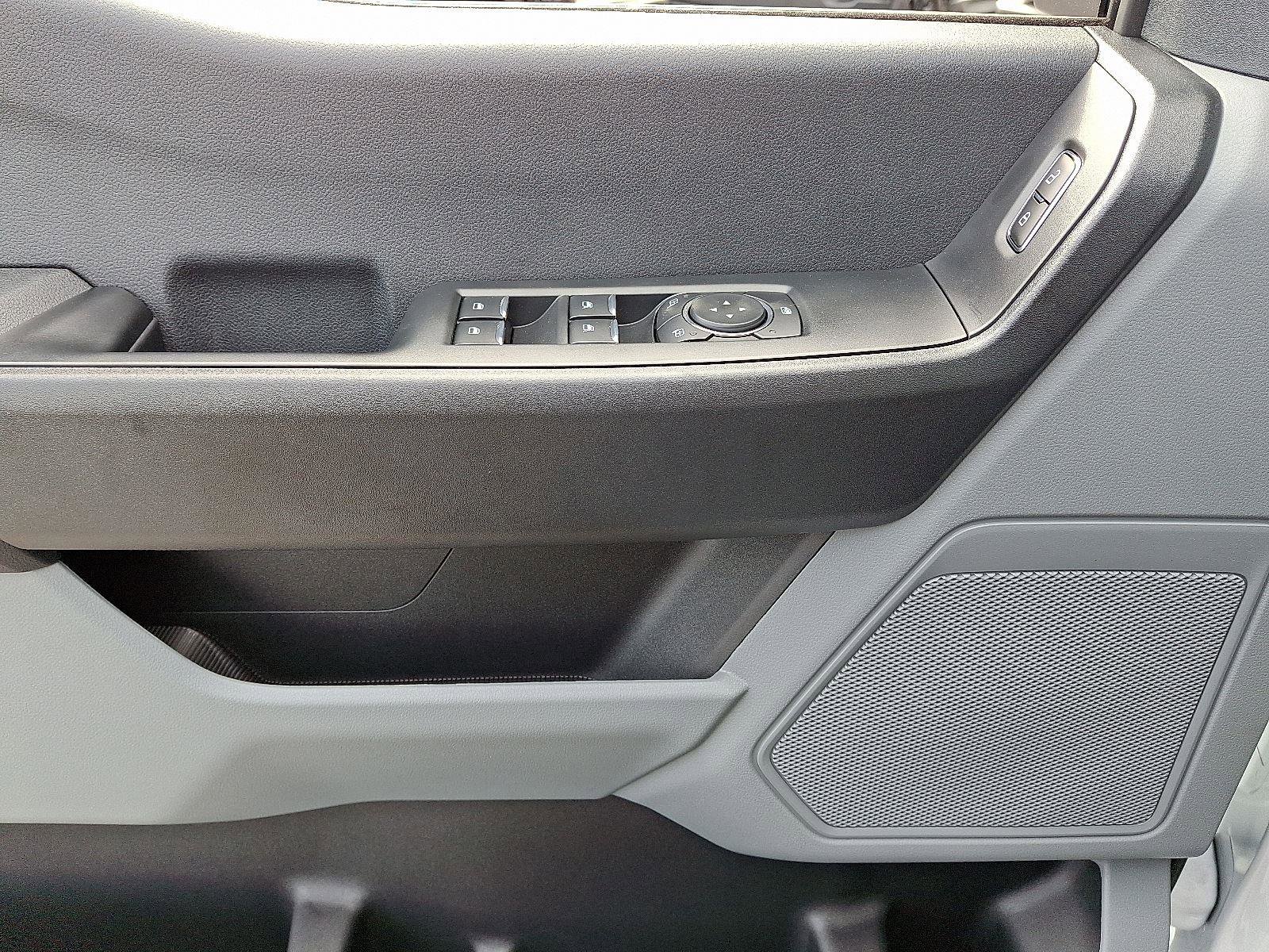 New 2026 Ford F250 XL w/ XL Chrome Package image 9