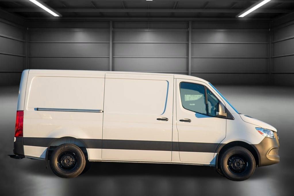 Used 2025 Mercedes-Benz Sprinter 2500 image 6