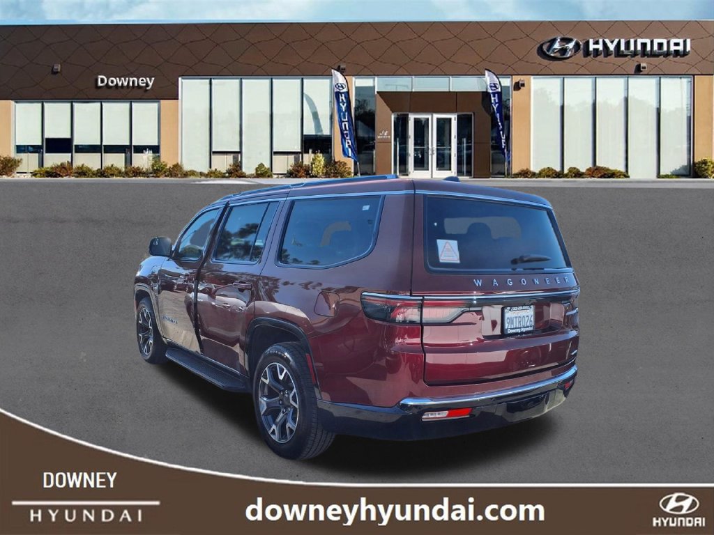 Used 2024 Jeep Wagoneer Series III AWD/4WD image 5