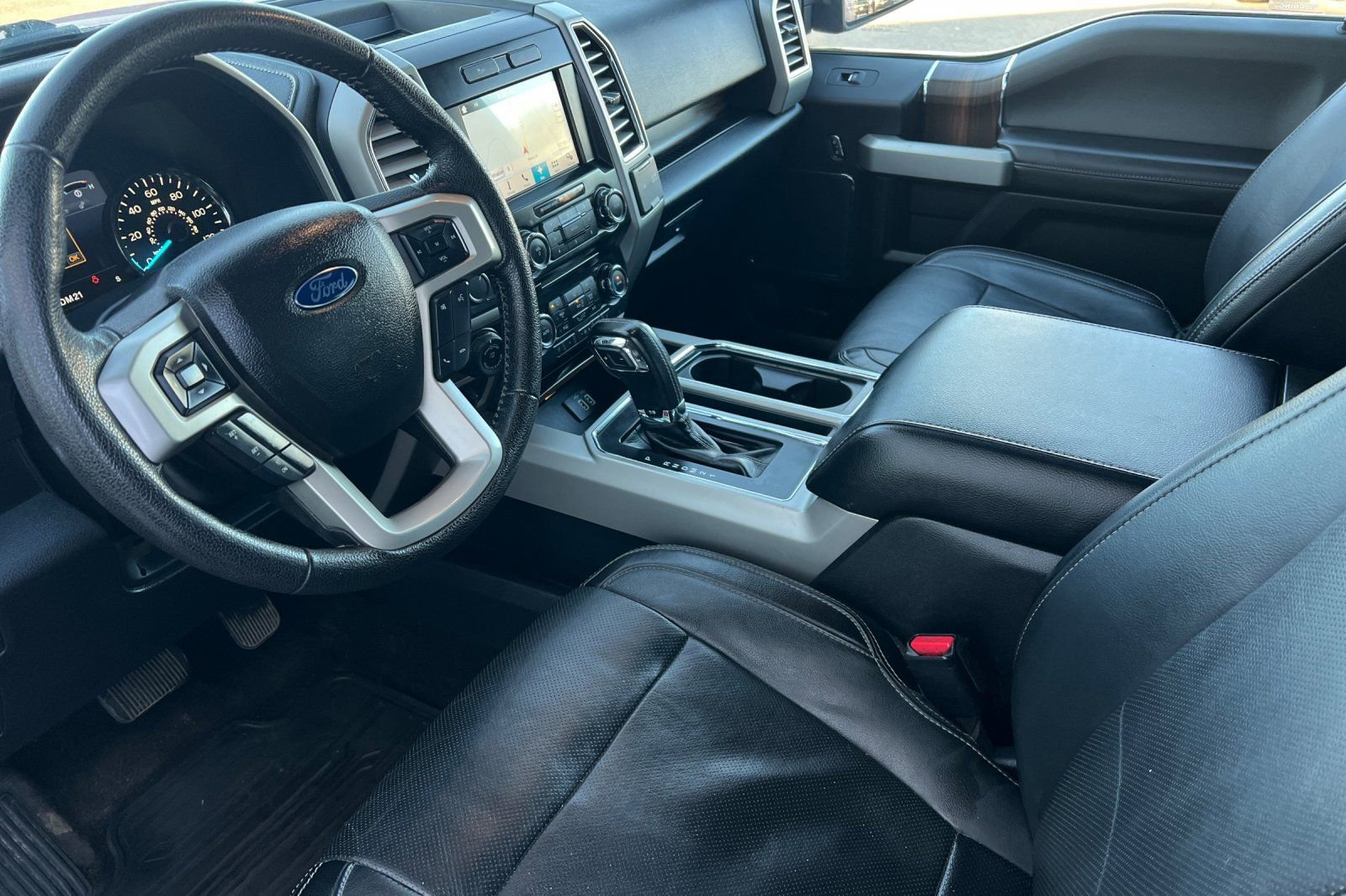 Used 2016 Ford F150 Lariat image 11