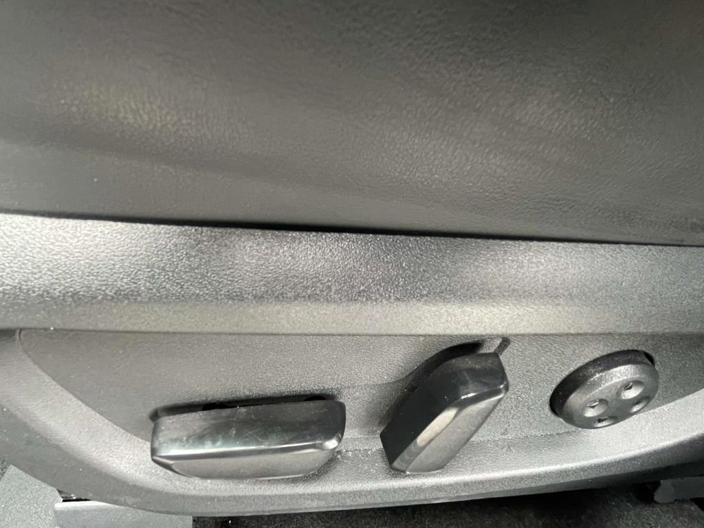 Used 2025 INFINITI QX55 Essential image 16